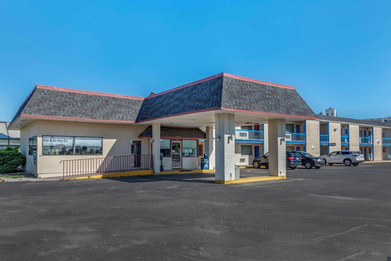 Asam Hotel Goodland Exterior photo