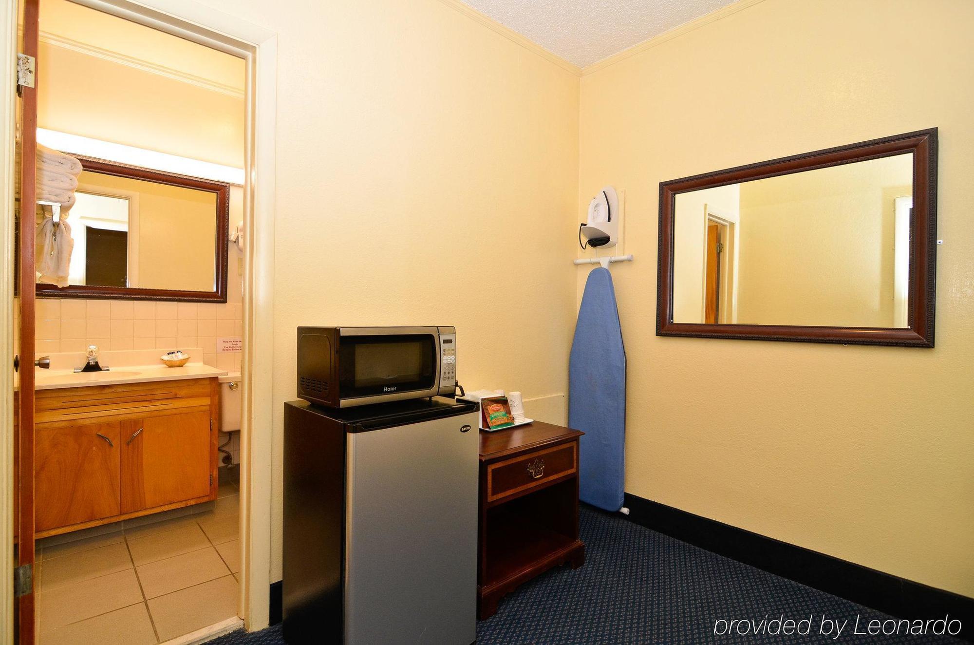 Asam Hotel Goodland Room photo