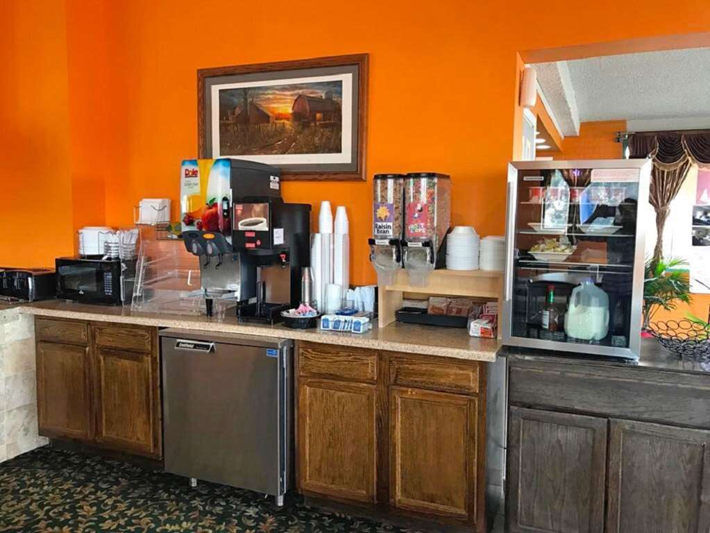 Asam Hotel Goodland Restaurant photo