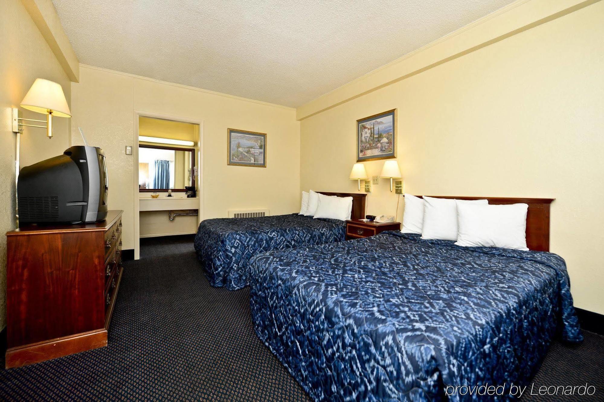 Asam Hotel Goodland Exterior photo